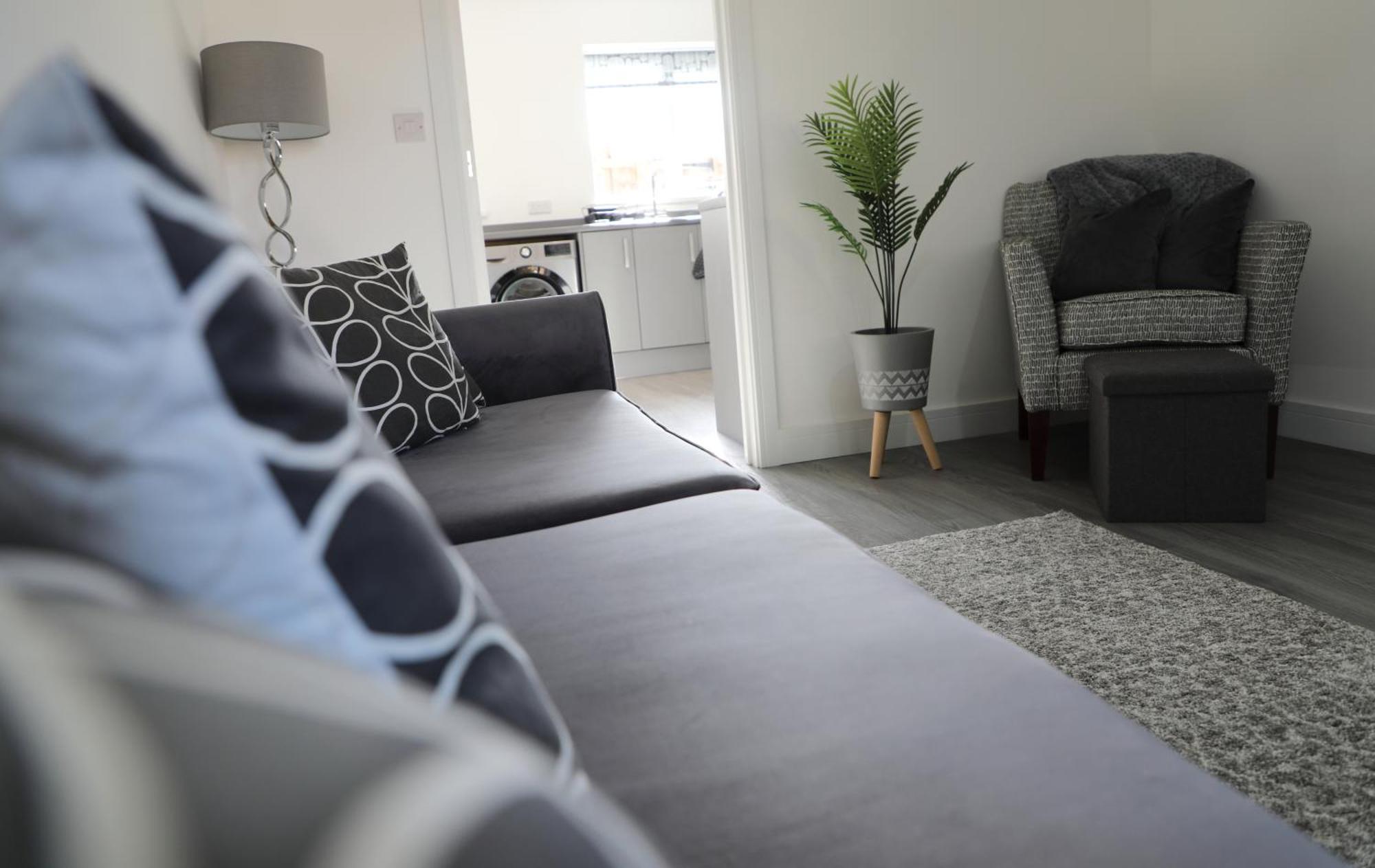 Modern, Two Double Bedroom House With Free Parking Chepstow Exterior photo