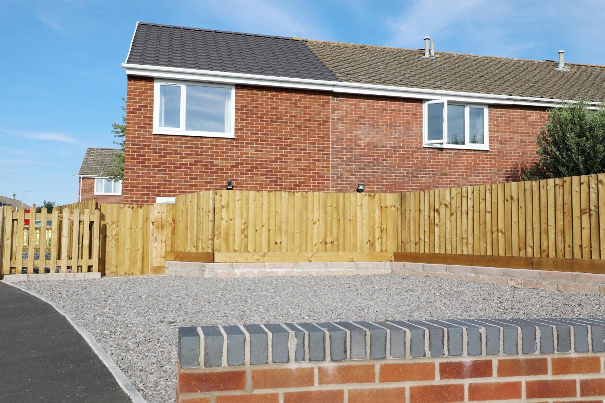 Modern, Two Double Bedroom House With Free Parking Chepstow Exterior photo